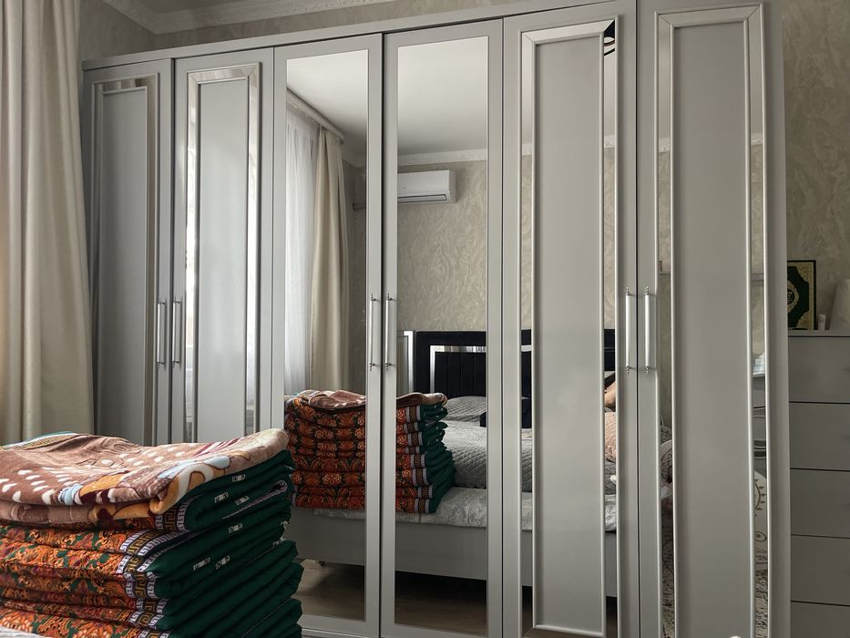 Спальный гарнитур в отличном состоянии