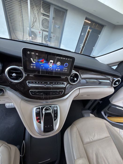 Mercedes v250 long 4 matic 7 locuri