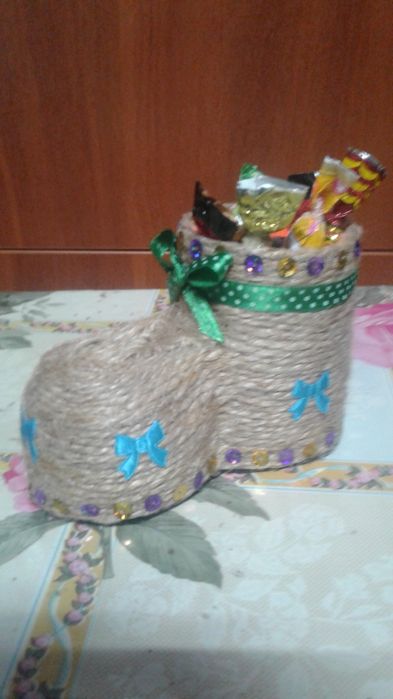 Продаю сапожки ручной работы.