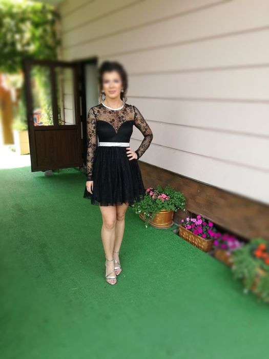 Vând rochițe de ocazie