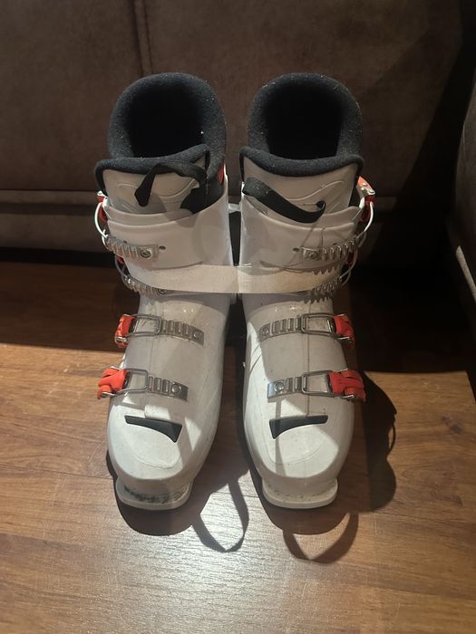 Ски,обувки и щеки Rossignol