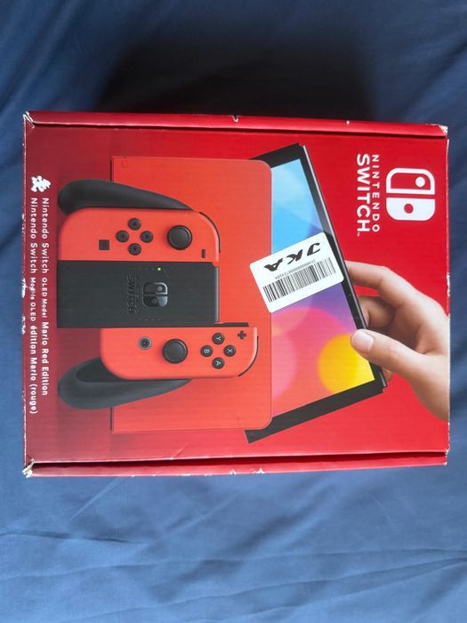 Nintendo Switch OLED – Mario Red Edition + 3 jocuri