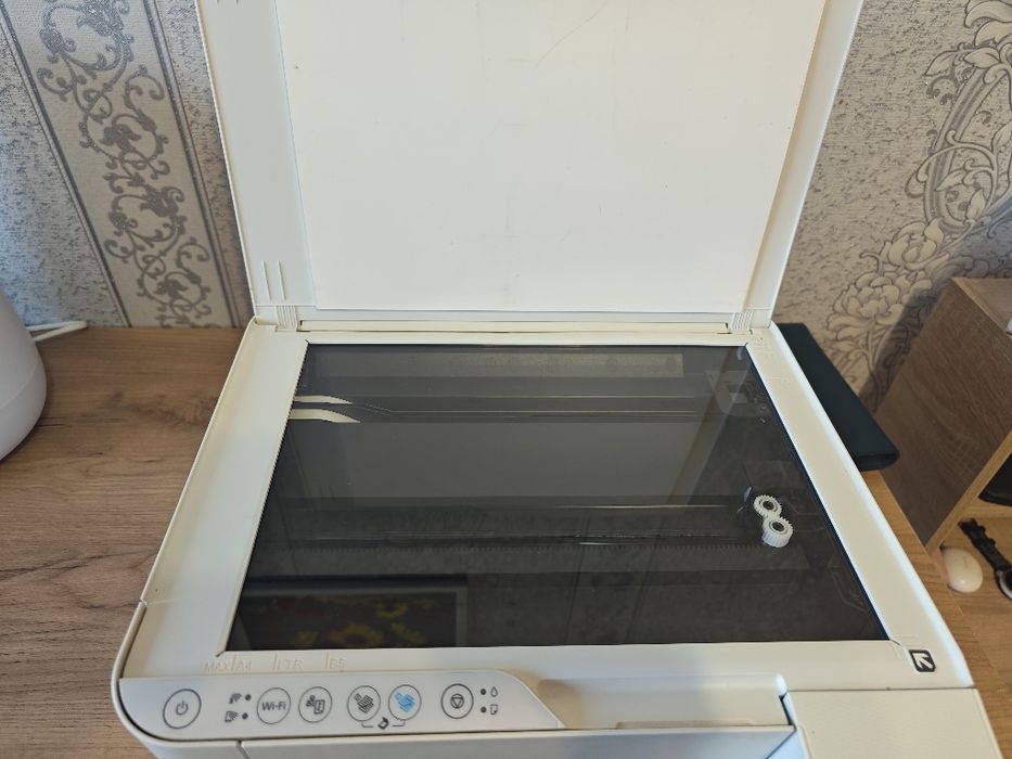 Продам цветной принтер Epson