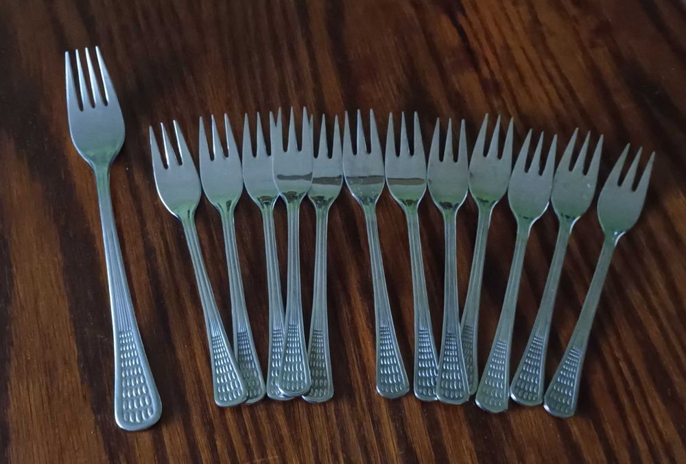 Ордьоври, чаши и прибори