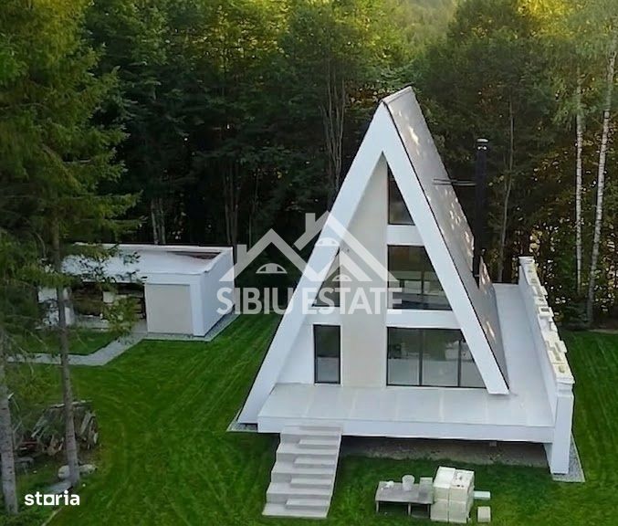 Casa / Cabana A-Frame moderna, 4 camere – Investitie