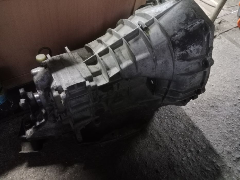 ДВС и МКПП на мерс 190.124 требуется ремонта