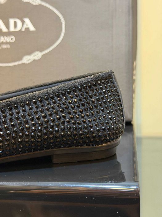 Balerini dama cu pietre