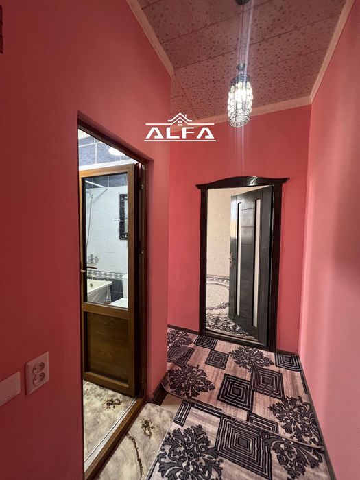 1 xonali kvartira sotiladi