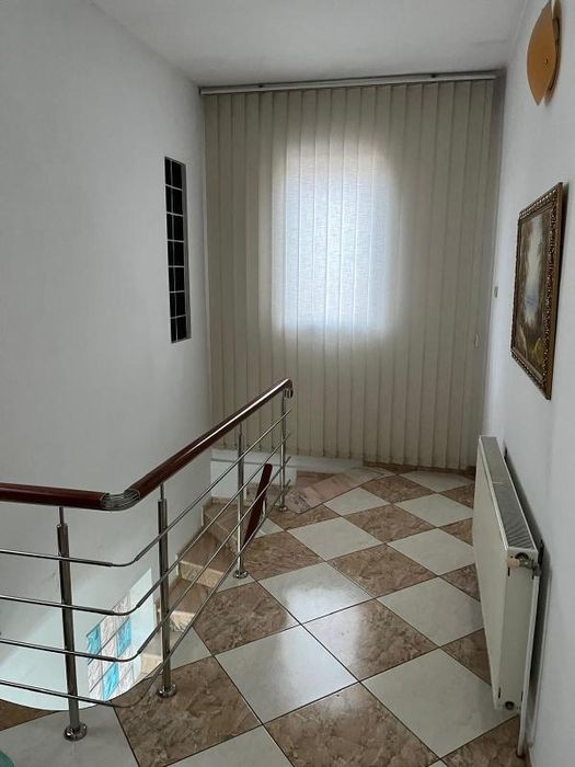 Casa de inchiriat