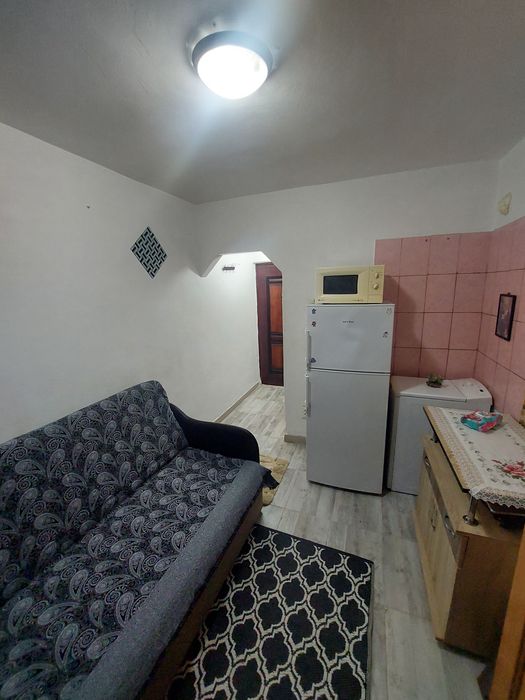 Închiriez garsonieră Colonel Tomoroveanu nr. 17