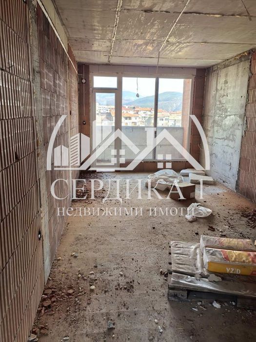 Продава се Двустаен апартамент в Благоевград, Освобождение - 63 кв.м за 536 €/кв.м - Снимка #1