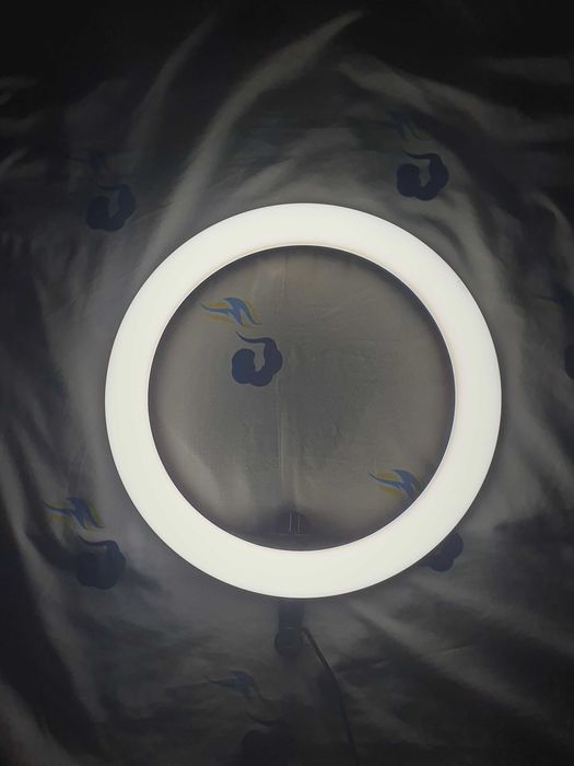 Лампа 1200 тг торг есть