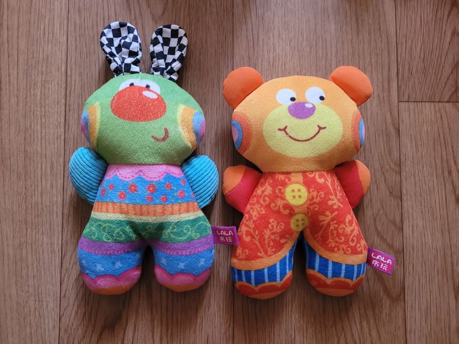 Игрушки погремушки для малыша