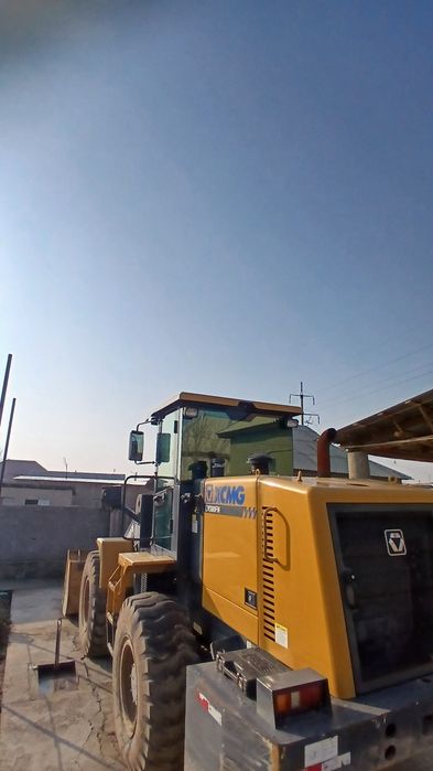 Фронталный погрузчик