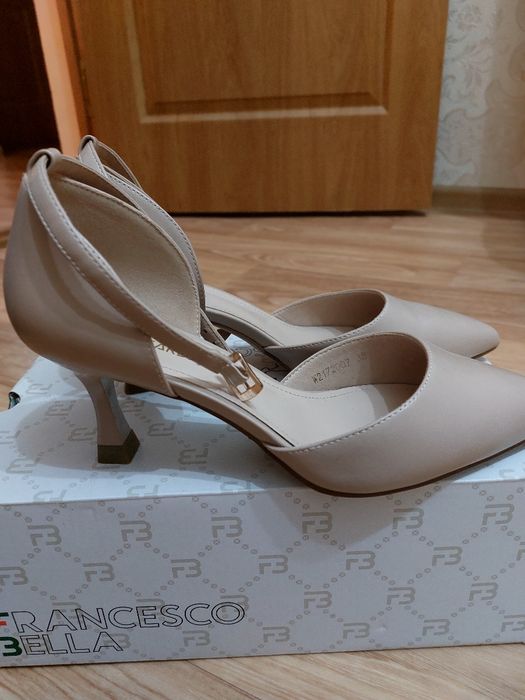 Босоножки туфли 38 разм