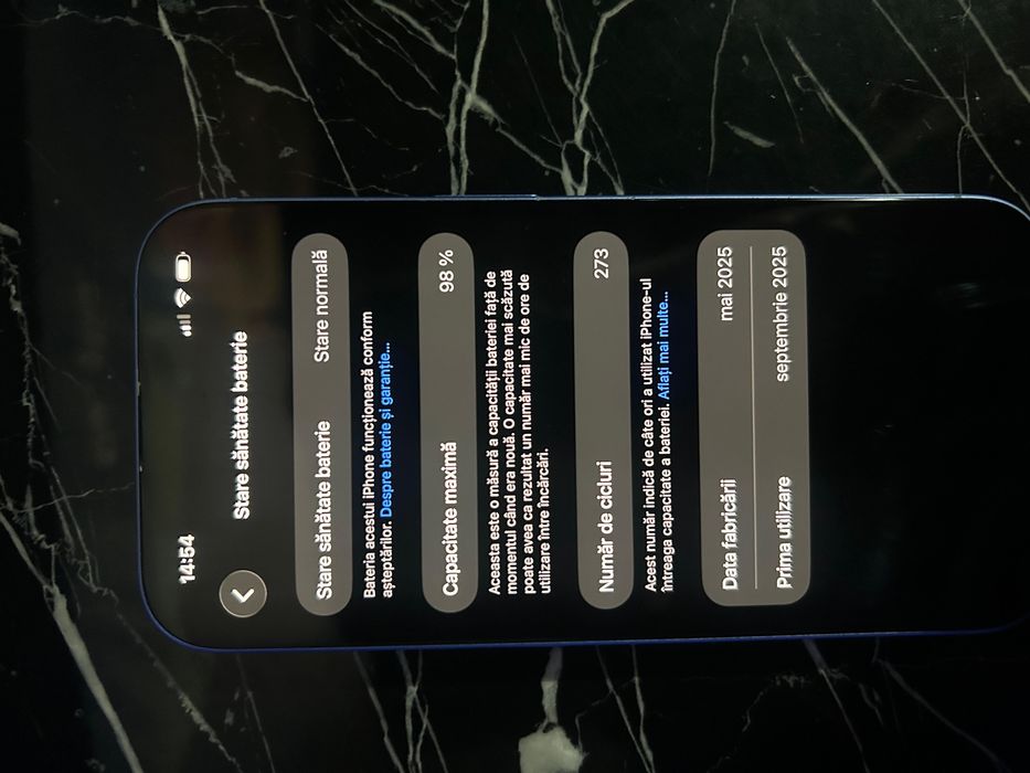 Vand iphone 16 spart pe spate