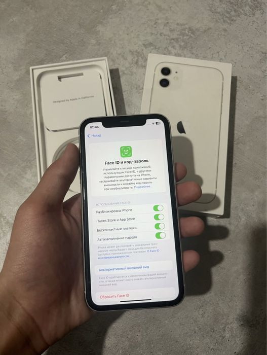 Продам Айфон 11 64gb 100%