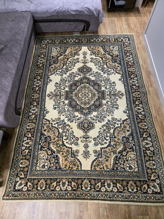 Ковёр из натуральной шерсти