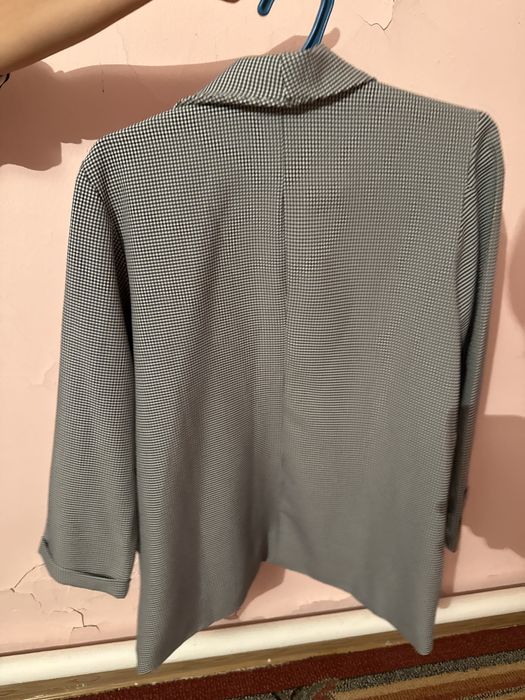 Продам одежду туфли