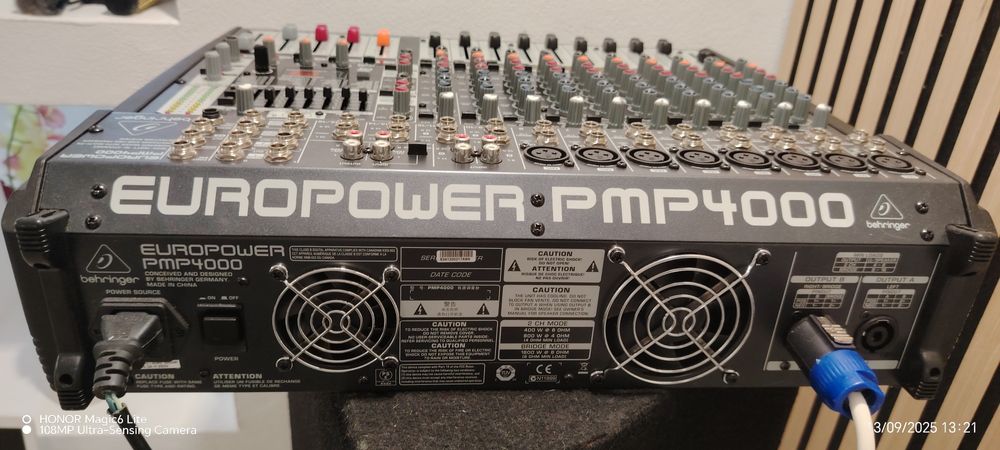 Vând mixer pmp 4000