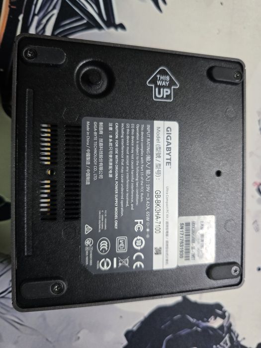 Мини ПК Gigabyte Brix i3 7100u/4gb/256gb