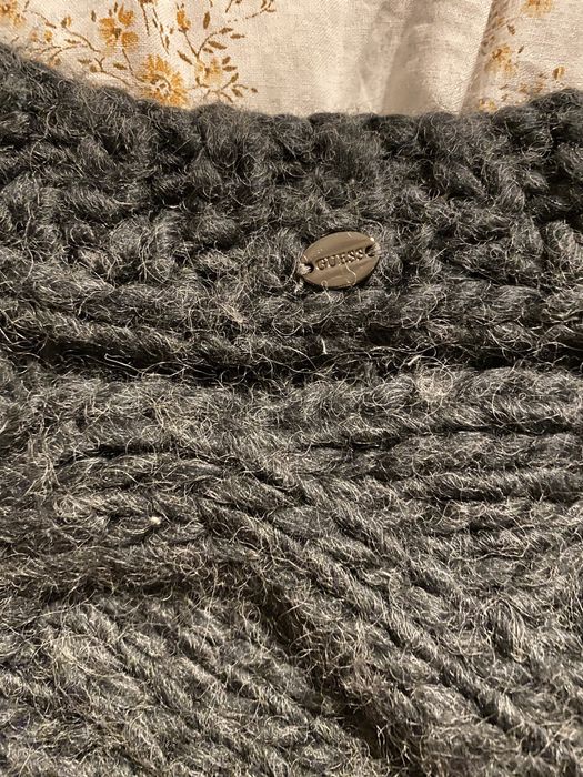 Pulover Guess din lana marimea xs