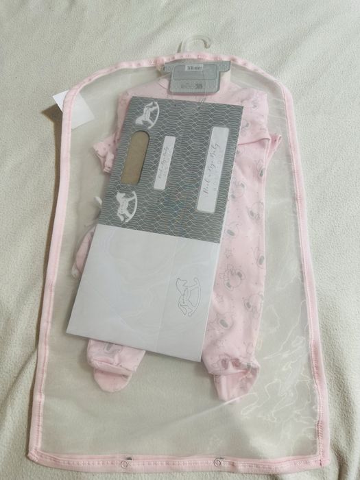 Бебешки комплекти от Великобритания а 0-3 3-6 месеца изписване