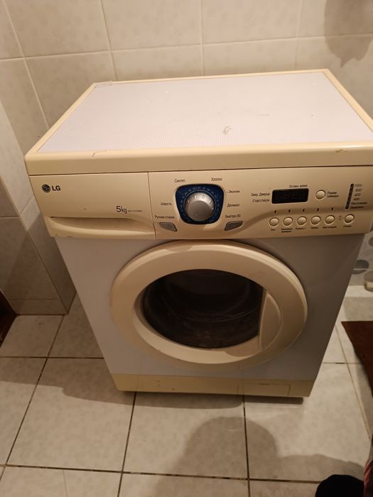 Срочно продам стиральную машину