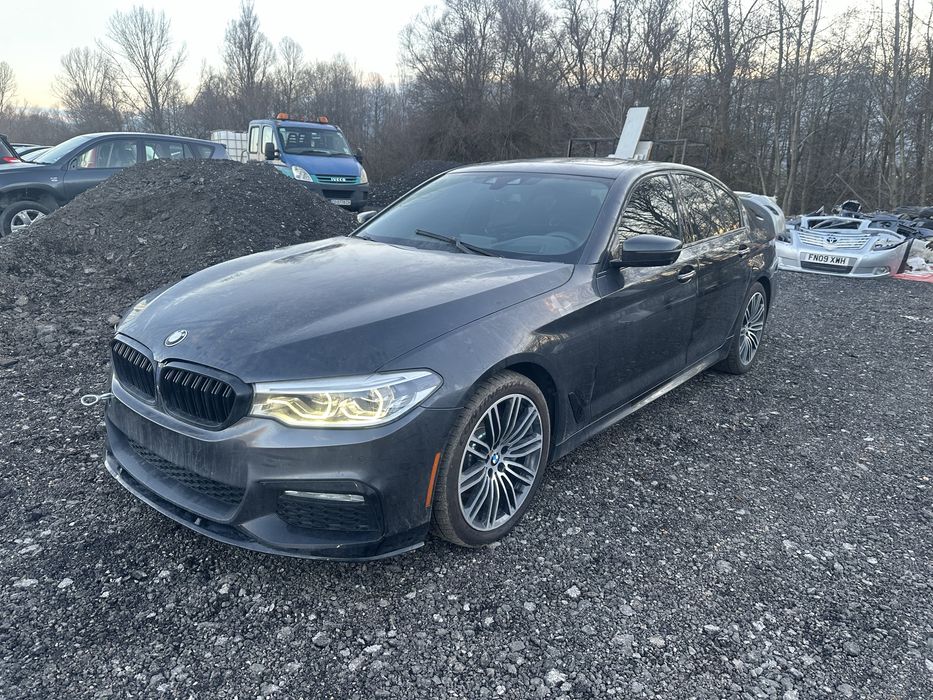 Фарове , преден капак , ляв калник и стопове Bmw g30