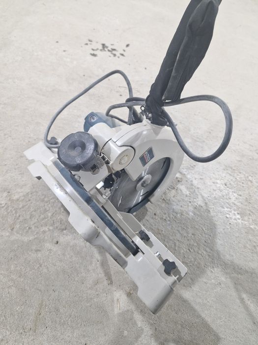 Продам тарцовочную пилу