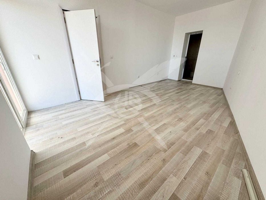 Тристаен апартамент в Свети Влас 100747