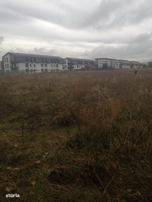 Teren de vanzare zona Tractorul