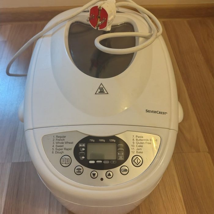 Masina Aparat de facut PAINE folosit de 3 ori satare Perfecta