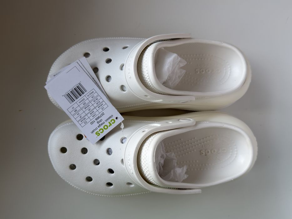 Новые Crocs Classic Mega Crush Clog