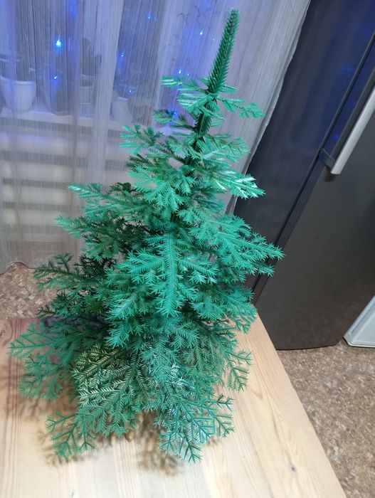 Ёлка новогодняя искусственная