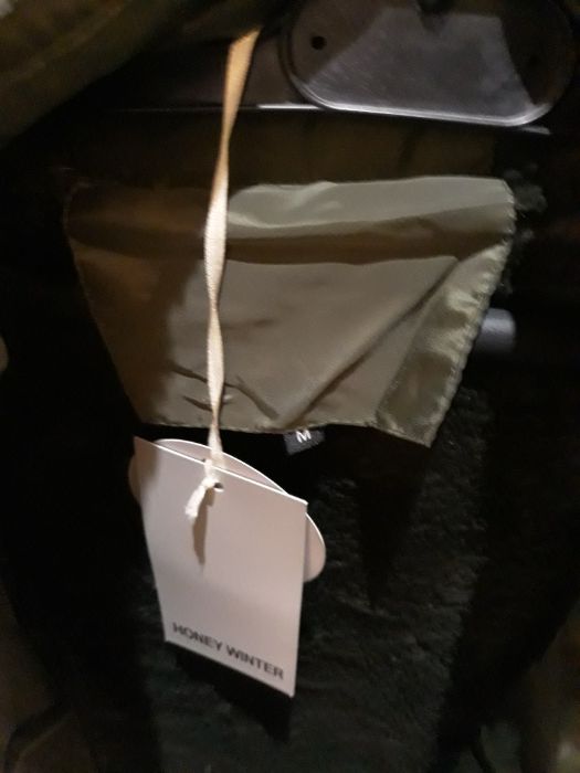 Ново зимно аке - зелено не е обличано