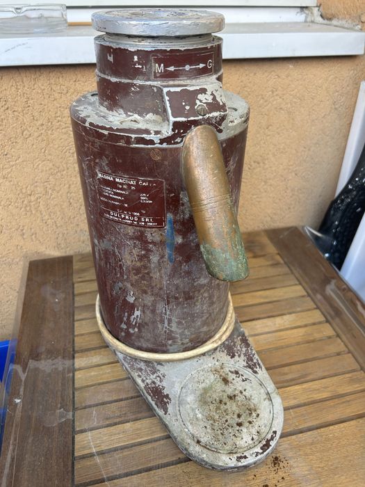 Aparat macinat cafea funcionabil, reglabil