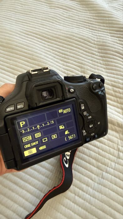 Canon EOS 600D + объектив Canon EF-S 18-135mm IS