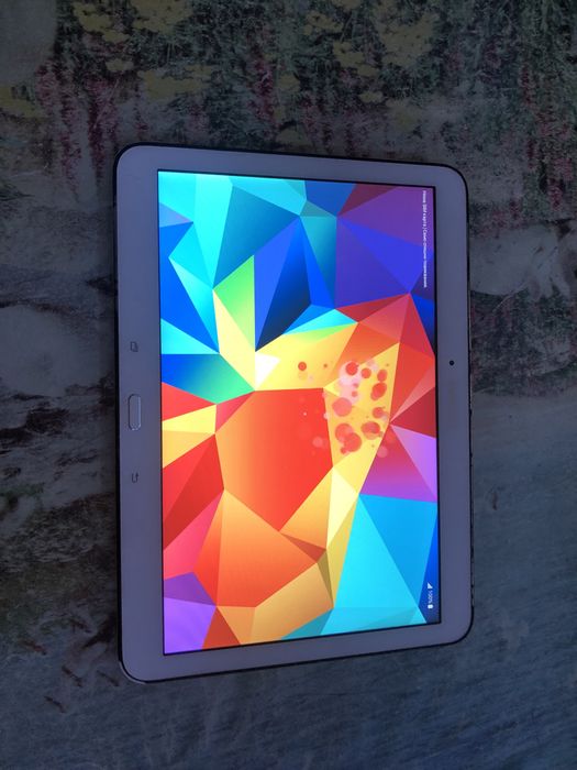 Таблет Samsung galaxy tab 4 T535,