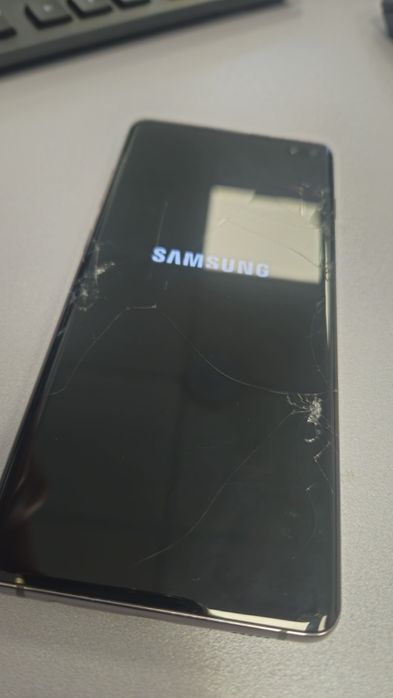 Samsung Galaxy S10+ plus 128GB,  cu display spart, 100% funcțional