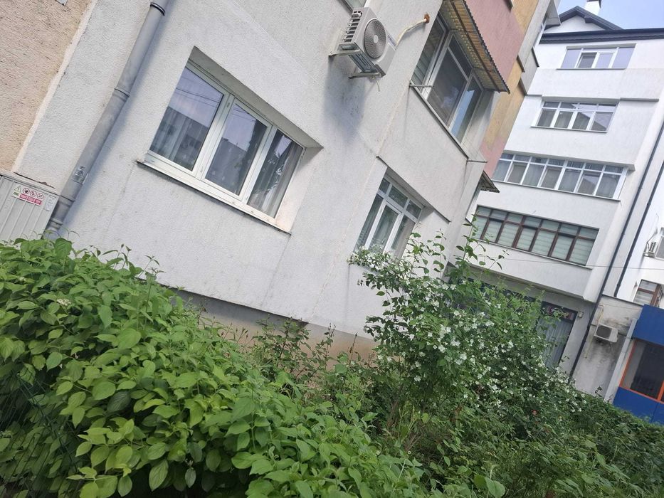 Apartament de vanzare pe strada Independenței
