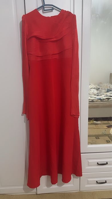 Платия вечерная елегантная