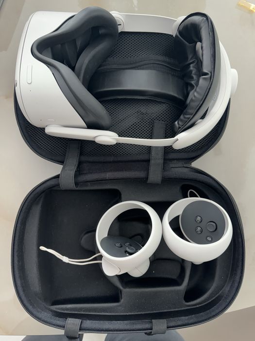 Vand VR  Meta Oculus 2  256 GB