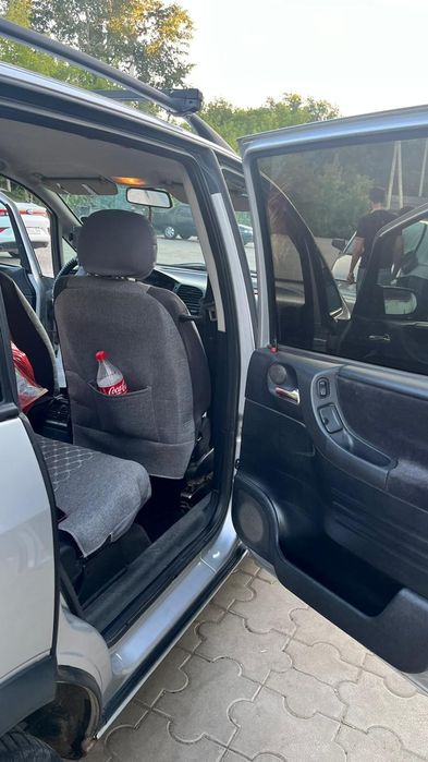 Продам машину. Опель зафира