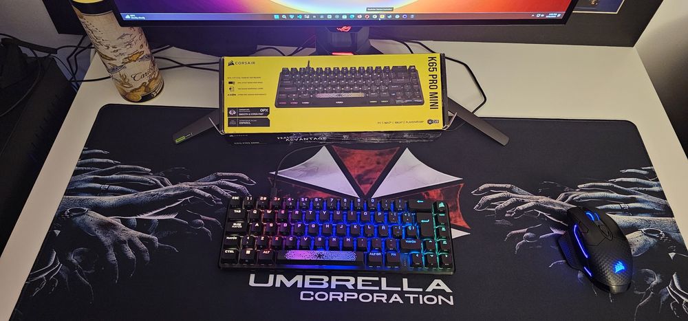 Tastatură Corsair K65 Pro Mini OPX RGB ca nouă layout ES