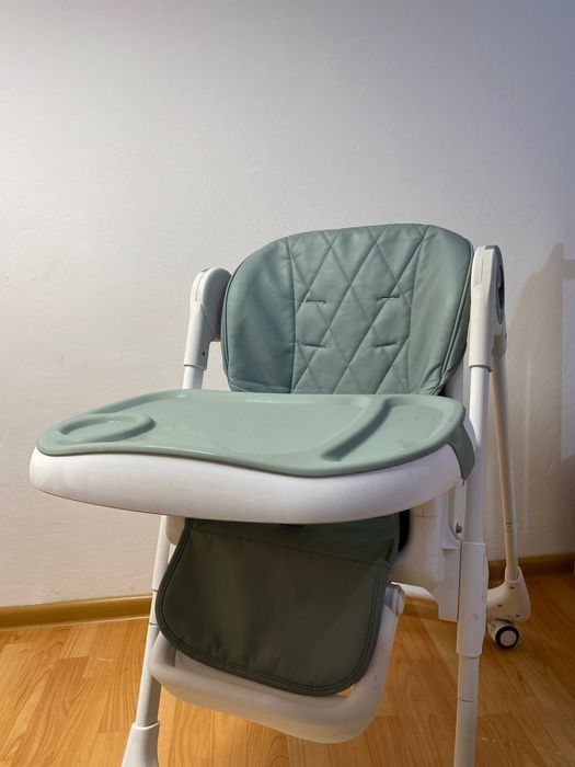 Детский стульчик для кормления