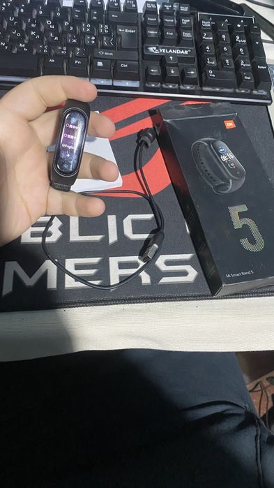 Mi smart band 5 sotiladi