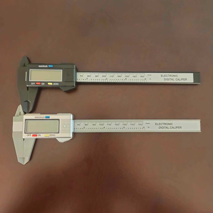 Дигитален електронен шублер + батерия+ гаранция 1г , 150 мм.