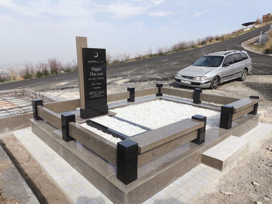 Памятники, мемориальные комплексы, монтаж и изготовление