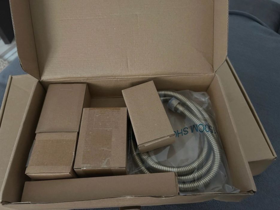 Set dus cu efect de ploaie auriu,cupru,nou,accesorii incluse